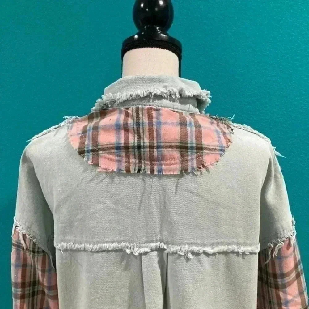 POL At Twilight Full Size Plaid Contrast Shacket in size small - Picture 4 of 6